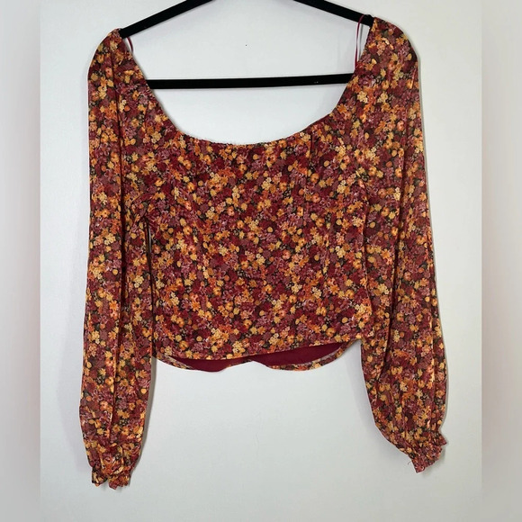 Sheer Long‎ Sleeve Floral Cropped Top - Picture 6 of 6